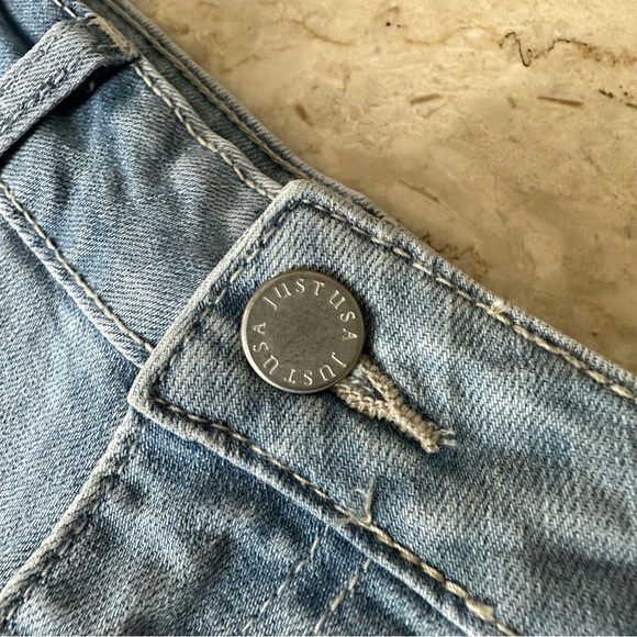 Just USA distressed denim jean shorts - Picture 6 of 8